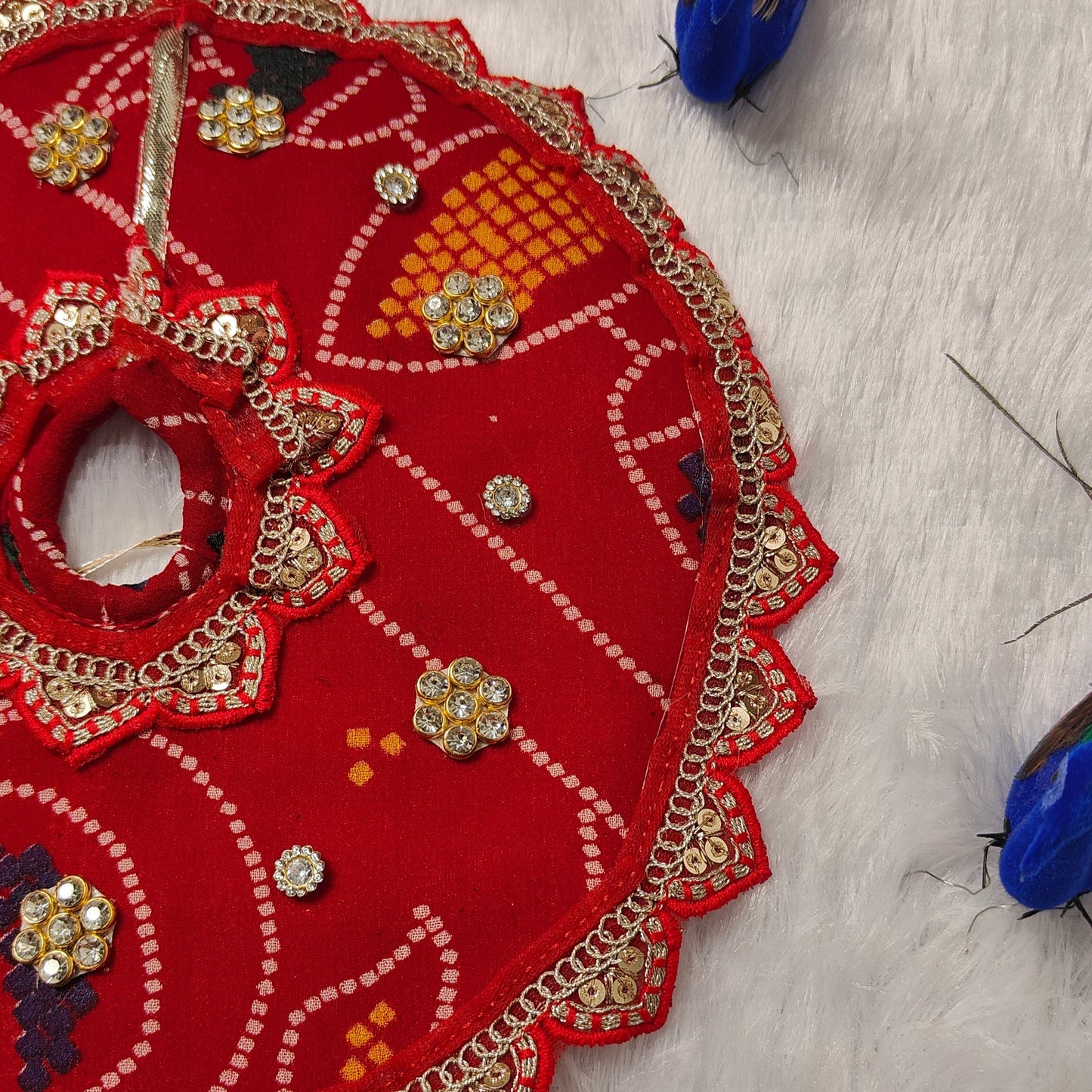 Traditional Red Bandhani Laddu Gopal Dress | Ethnic Poshak with Kundan Highlights & Matching Mukut